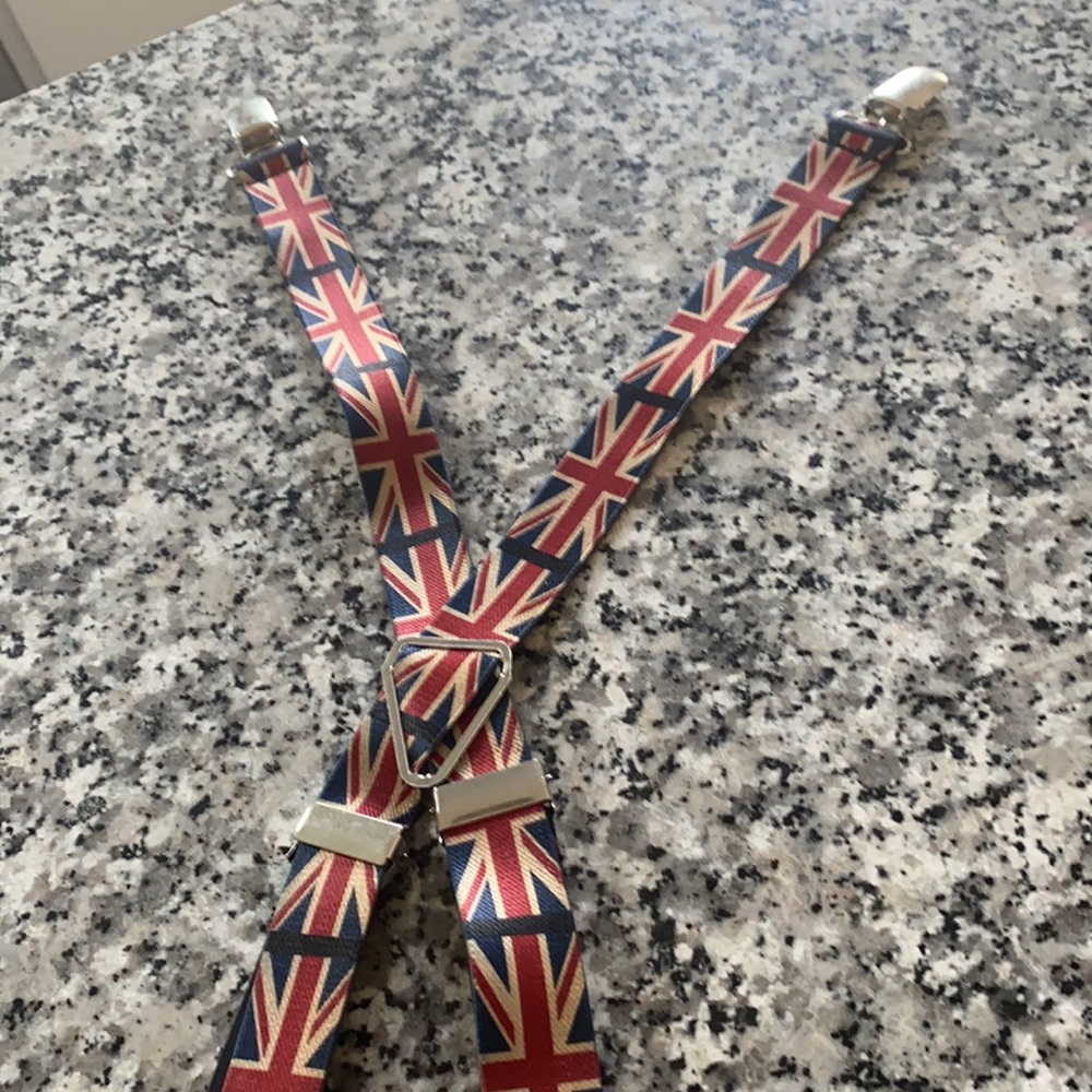Flag suspenders